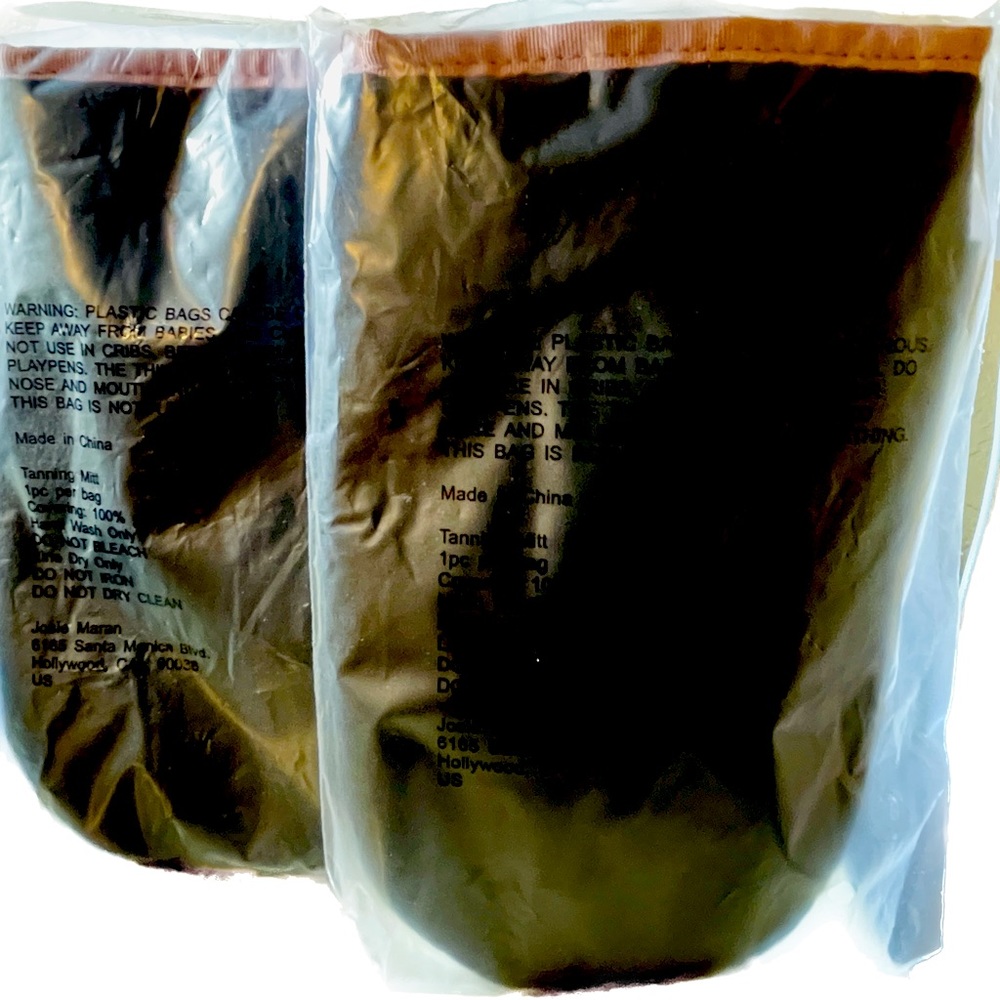 Josie Maran Self Tanning Mitts Set